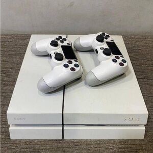 PS4 fat with 2 pads and games installed on it